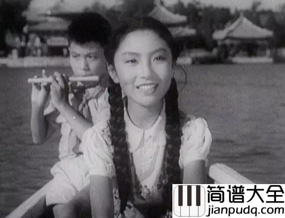 让我们荡起双桨五线谱_一起追忆最美好的时光,它的名字叫童年
