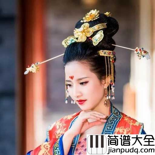 鸵鸟吉他谱_龙迦娜_我们就像是一只鸵鸟,藏在沙土里的眼泪,便是TA的整个世界