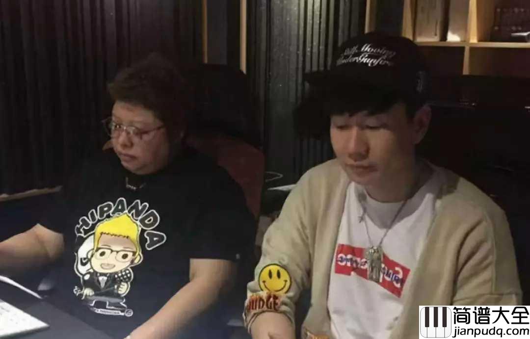 飞云之下吉他谱_韩红_/_林俊杰_像是被抚摸心口,可以安心的宣泄自己的感情