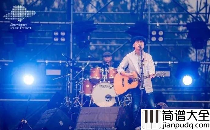狗日的青春吉他谱_贰佰_一回头_青春都喂了狗__喝醉的时候我又想起你