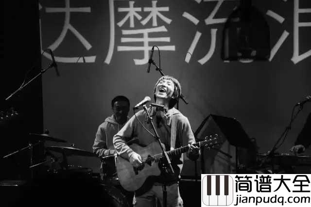 这一切没有想像的那么糟吉他谱_万晓利_所有的一切都有好的最好的结束