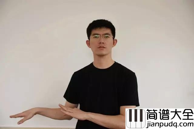 花开不少年吉他谱_张艺德_花有重开日_人无再少年